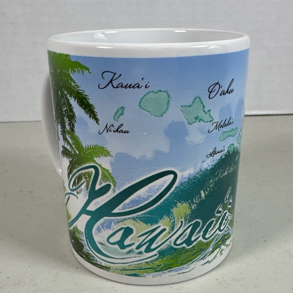 Hawaii Coffee Cup, Preowned, Great Condition Featuring All The Islands